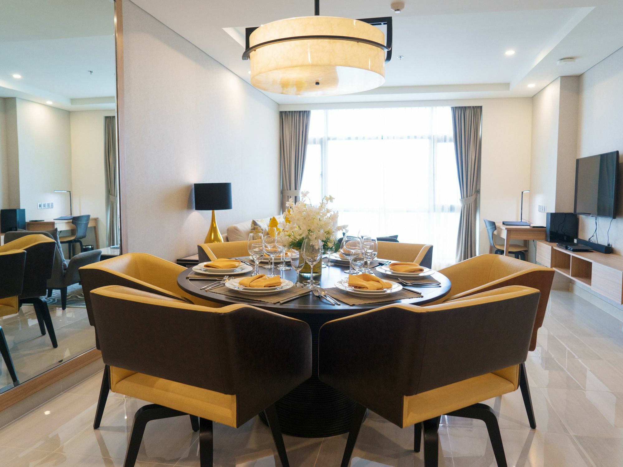 Oakwood Residence Saigon Ho Chi Minh City Exterior photo