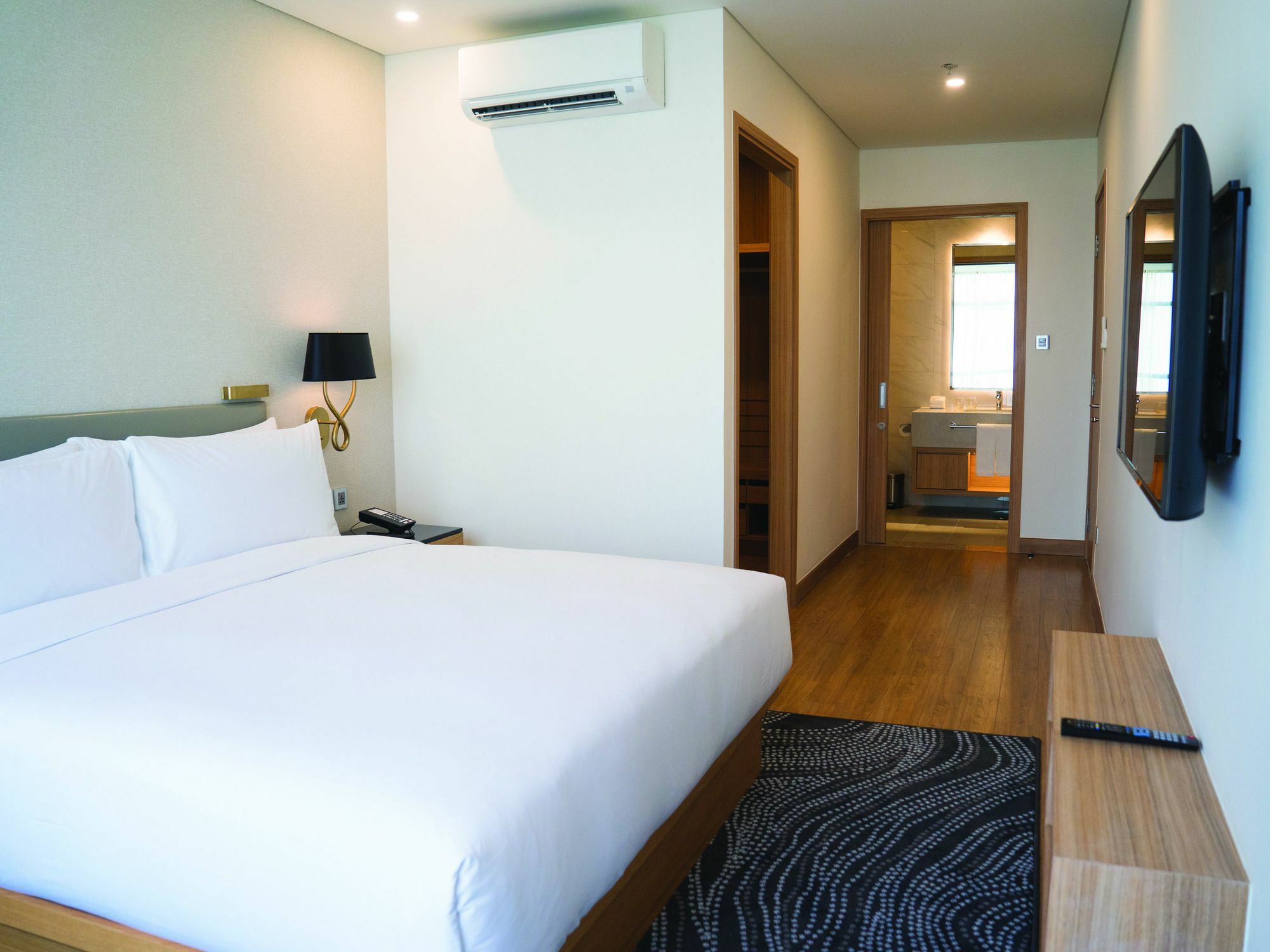 Oakwood Residence Saigon Ho Chi Minh City Exterior photo