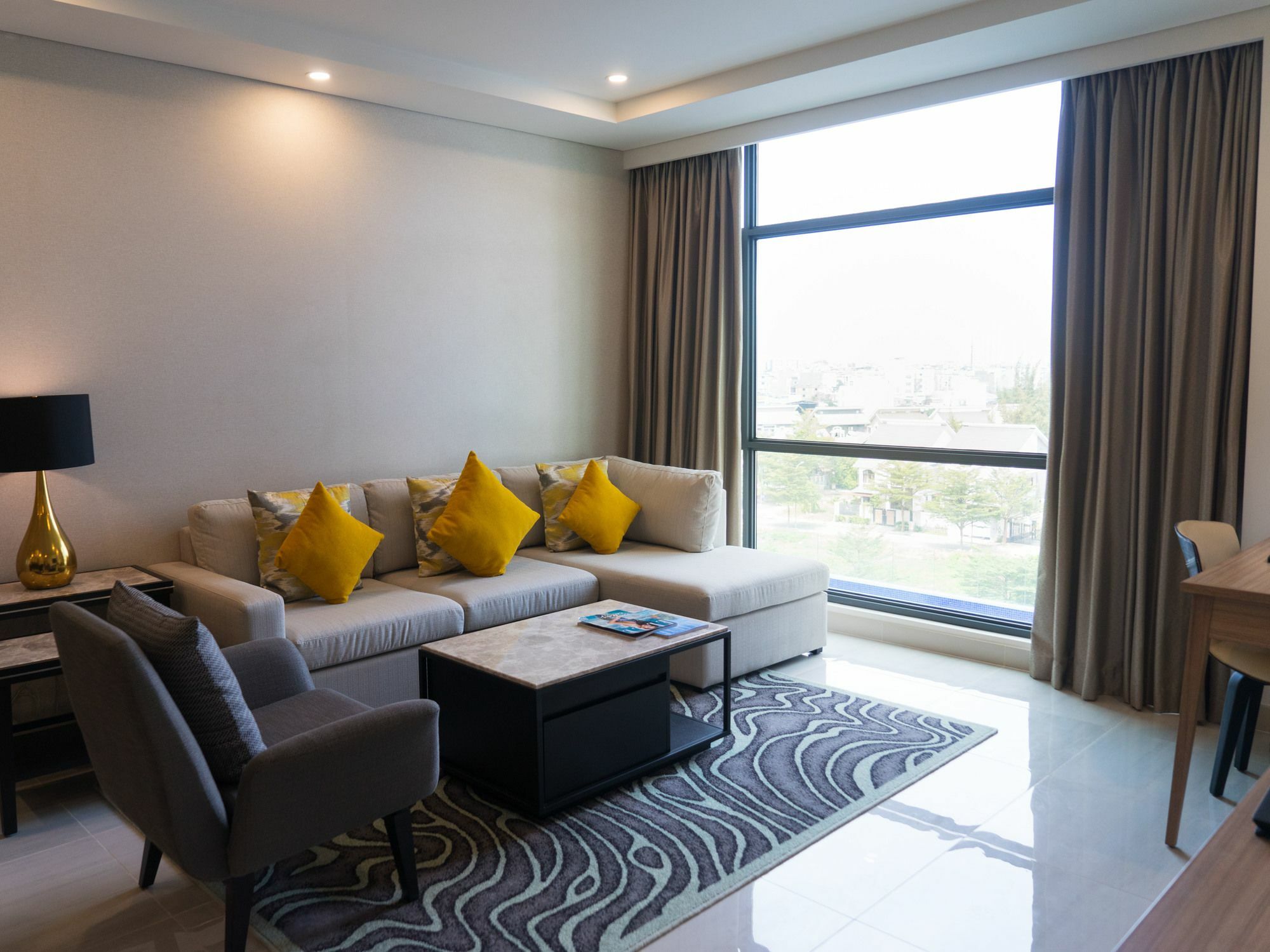 Oakwood Residence Saigon Ho Chi Minh City Exterior photo